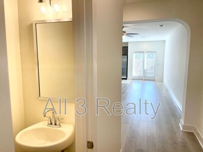 Photo - 5859 Greystone Dr