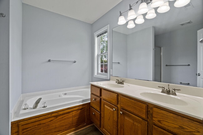 Photo - 5909 Kelsey Dr