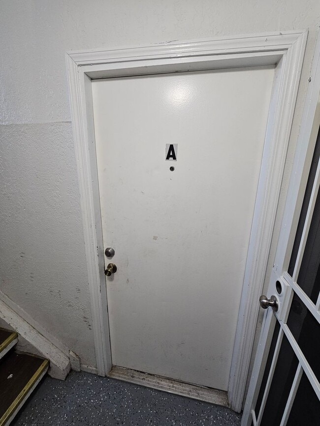 Photo - 711 N 70th St Unit A
