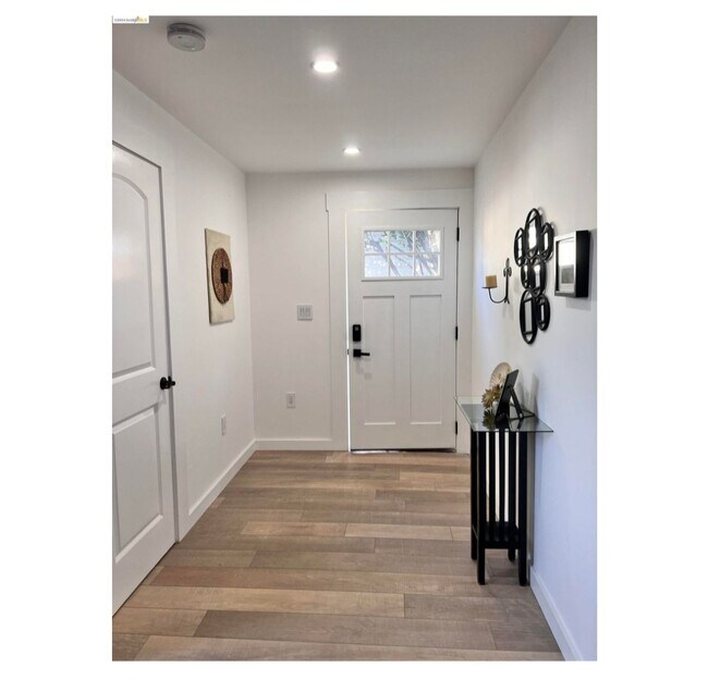 Photo - 2306 108th Ave