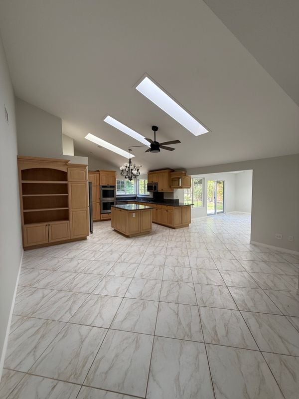 Photo - 1279 Clayford Ave