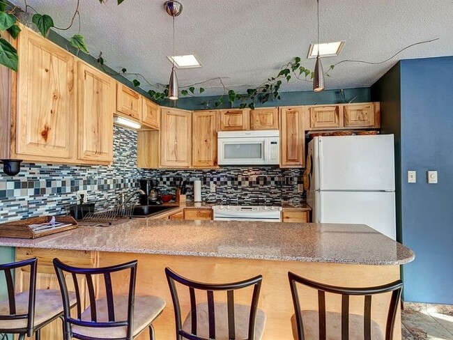 Photo - 136 Lance Ln
