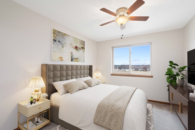 Photo - Stonefield Apartments