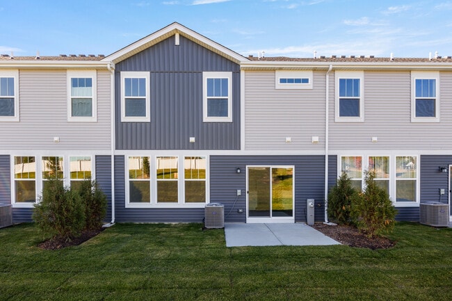 Photo - 678 Cassia Ct