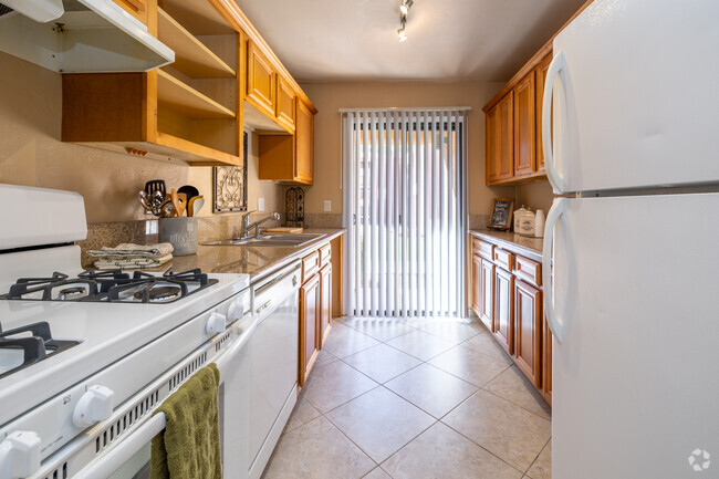 Interior Photo - Pebble Creek Apartments