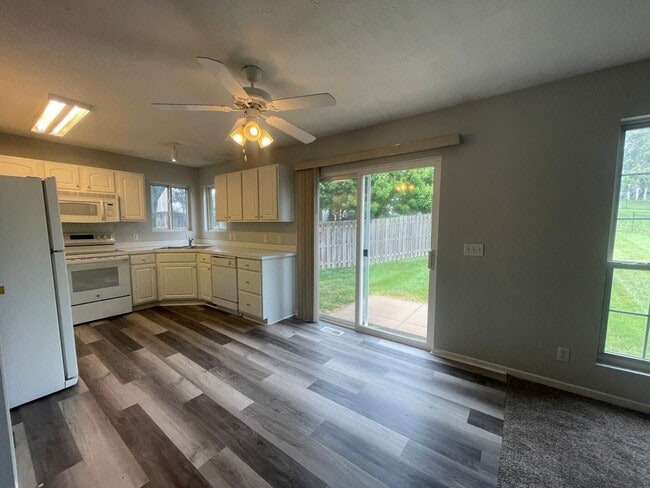 Photo - New Home For Rent Bellevue!