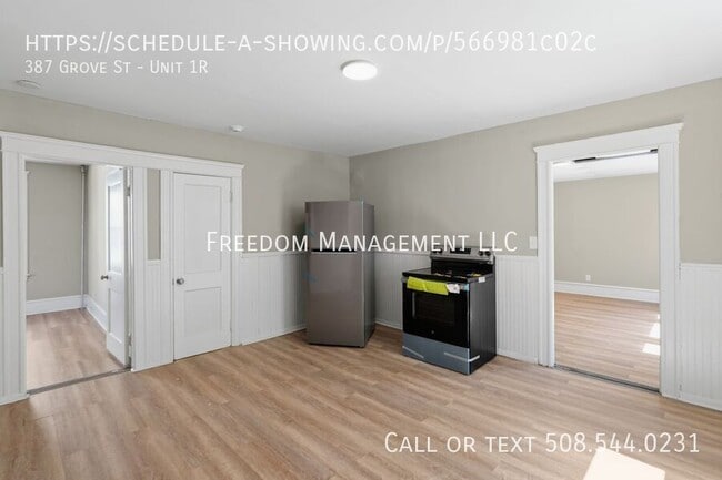 Building Photo - 387 Grove St Unit 1R