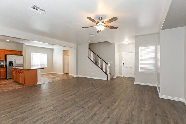 Photo - 7113 Mercurio Ave