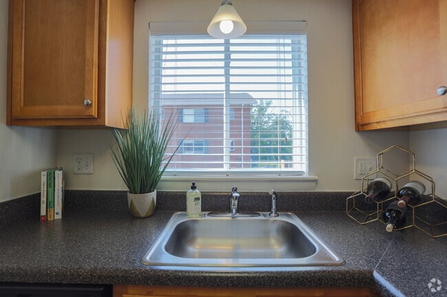 2BR,2BA,-The Chesapeake