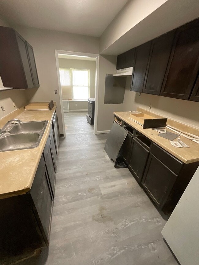 Photo - 1229 W 29th St