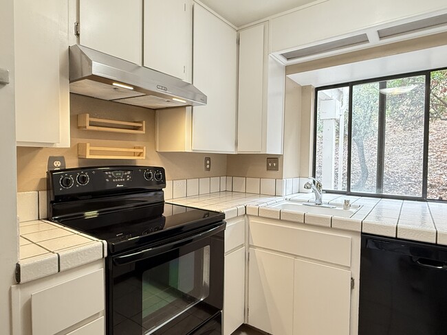 Photo - 77 Village Cir