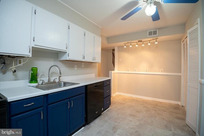 Photo - 839 Clifton Ave