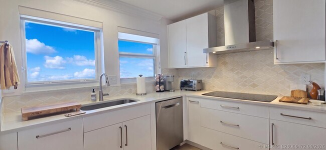 Photo - 60 Yacht Club Dr Unit 405