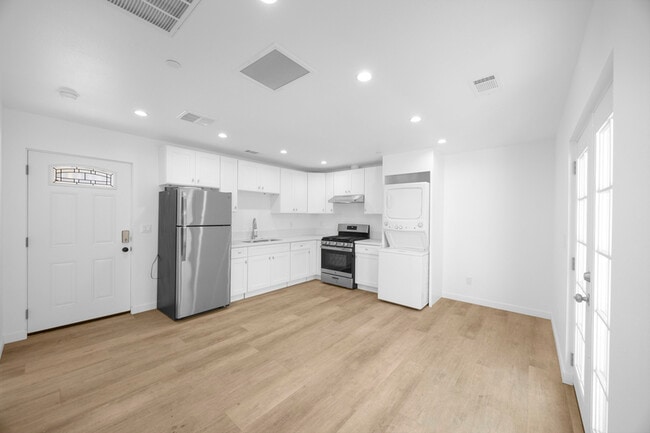 Photo - 308 N Catalina Ave Unidad 3