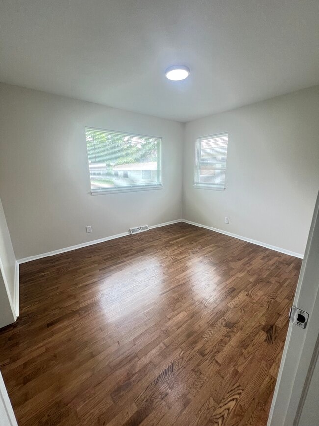 Photo - Glencrest Duplex
