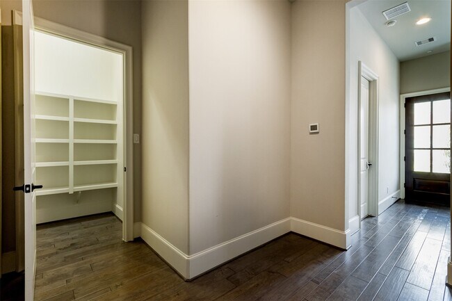 Photo - 2640 Fountain Key Blvd