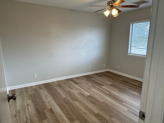 Photo - 429 S Sunset St Unit C