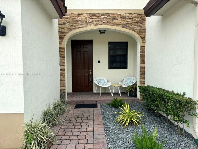 Photo - 3354 SE 1st Ct