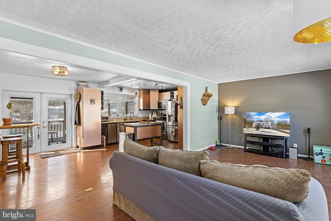 Photo - 9 Lakeview Terrace