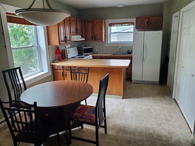 Photo - 143 Boul La Fayette Unit Métro Longueuil