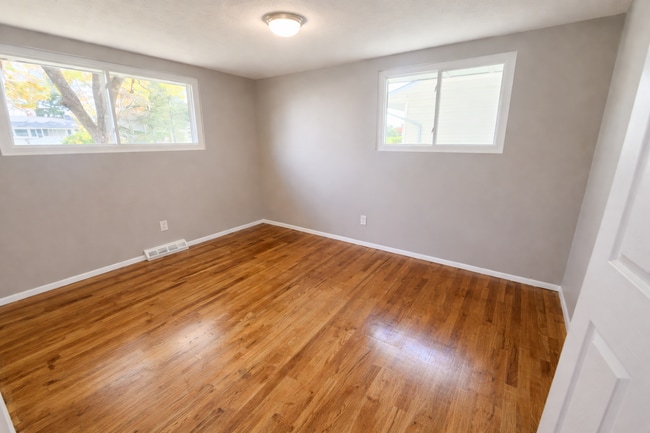 Photo - 19700 Newton Ave