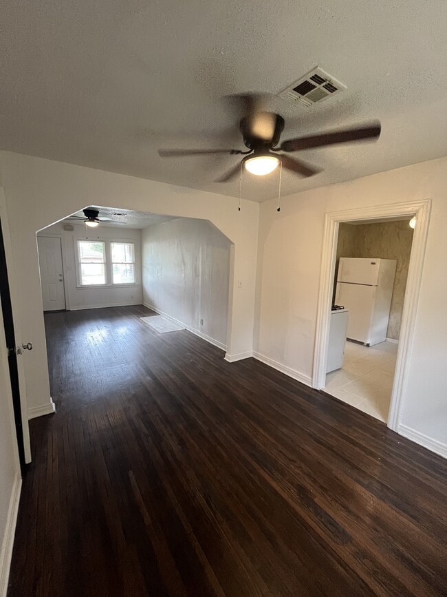 Photo - 729 E Eubanks St