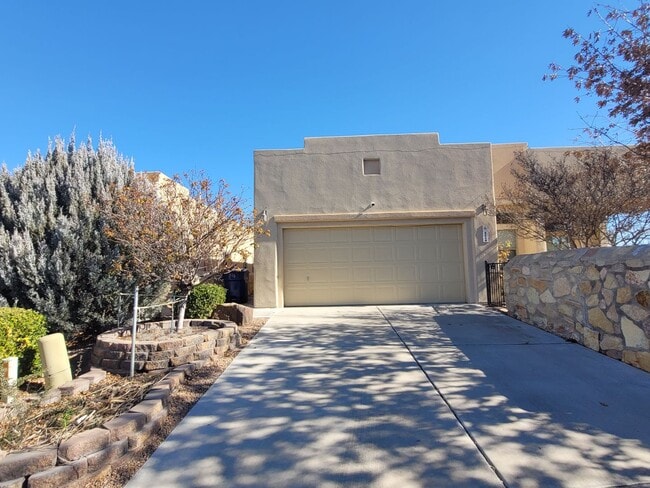 Photo - Spacious Home in Del Prado with pool access