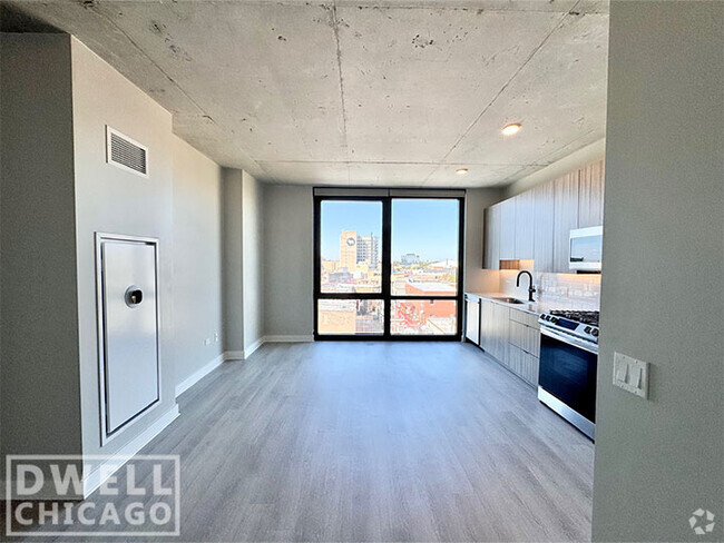 Building Photo - 4613 N Broadway St Rental