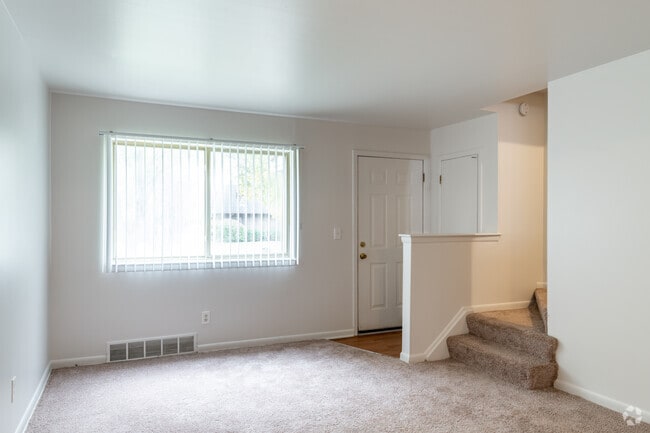 2BR, 1BA - 1.288SF - Village Townhomes