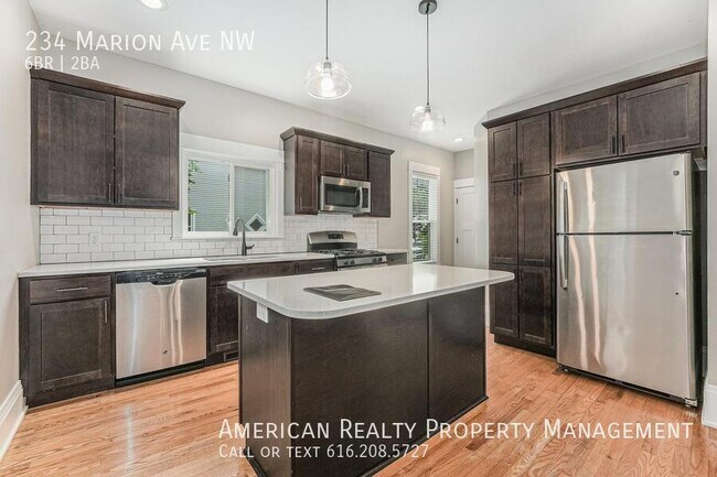 Photo - 234 Marion Ave NW