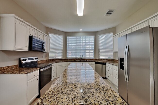 16015 Juniper Grove Dr