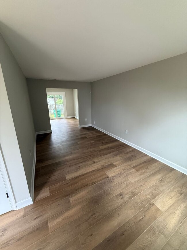 Photo - Discover a stunning 3-bedroom, 2.5-bathroom end unit Renovated townhome in Suitland