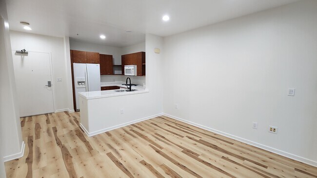 Photo - 375 S 3rd St Unidad 108