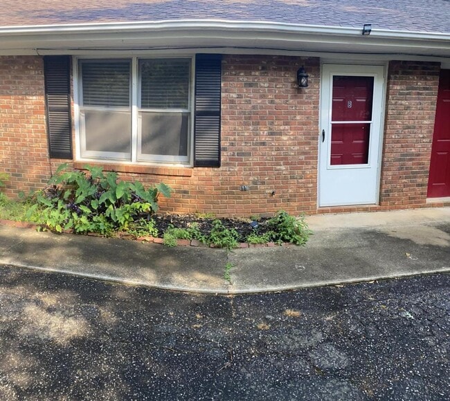 Photo - 110 State Rd S-42-7449