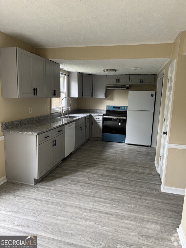 Building Photo - 1775 S Milledge Ave Rental