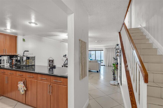 Photo - 10190 NW 41st St