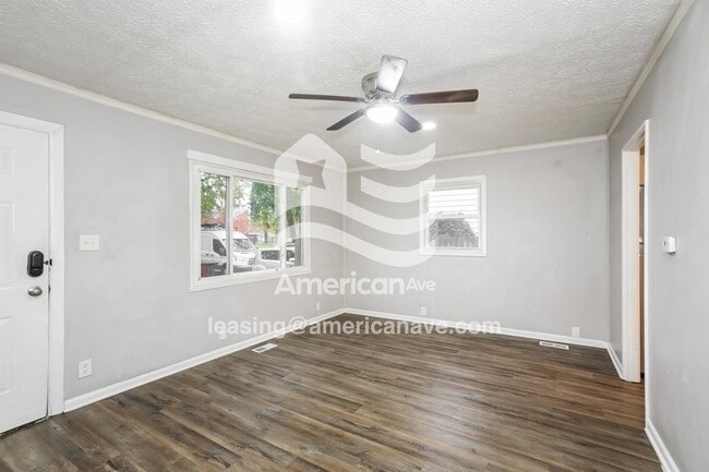 Photo - 2036 W Kessler Blvd N Dr