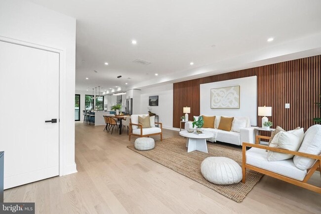 Photo - 4411 Illinois Ave NW