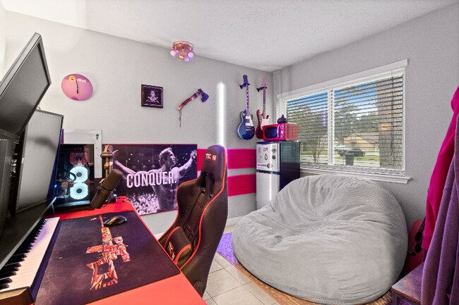 Photo - 25818 Leafywood Dr