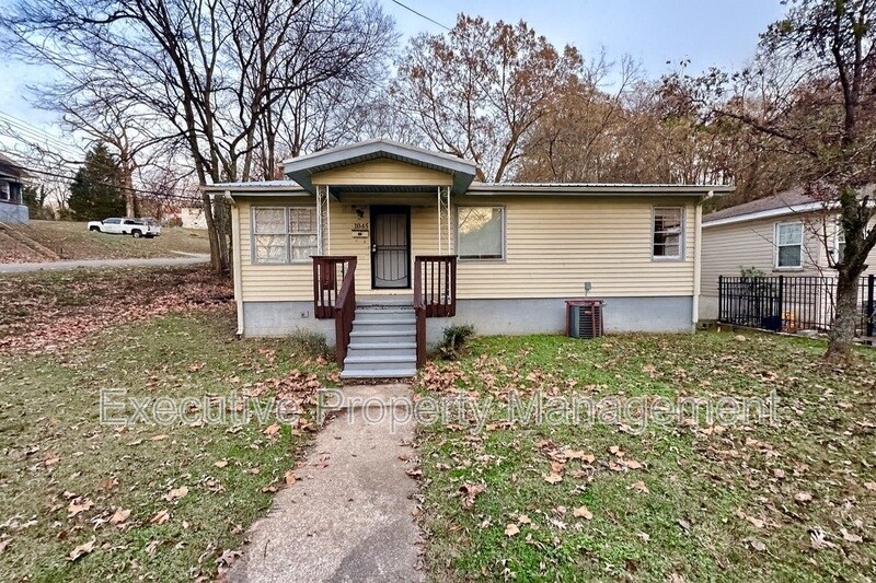 Photo - 1045 Waverly St