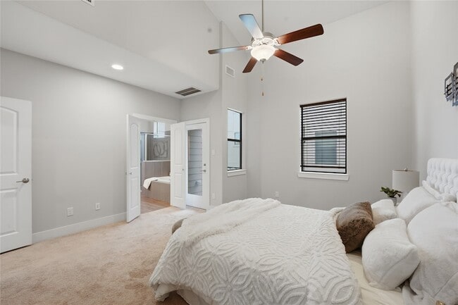 Photo - 1420 Wilson St