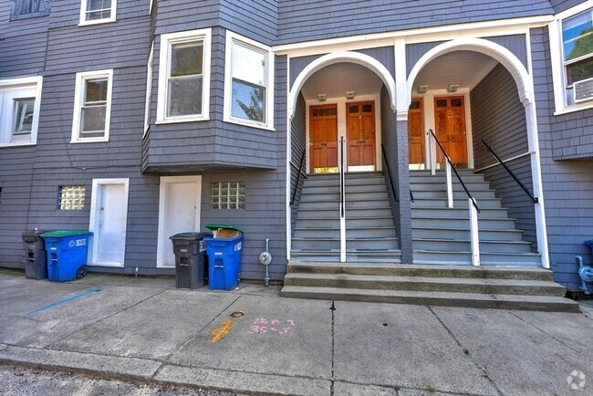 Building Photo - 80 Heath St Unit 80 Rental