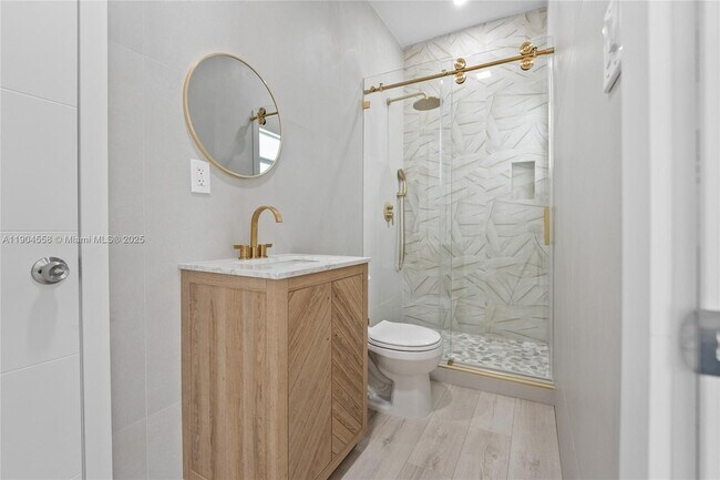 Photo - 129 SW 9th Ave Unit 1