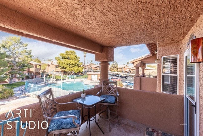 Building Photo - Beautiful 2-bedroom 2-bathroom upstairs un...
