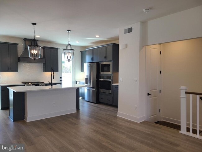 Photo - 5046 Bigleaf Rd