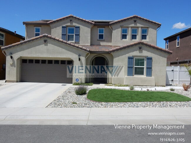 Building Photo - 5635 Saratoga Cir