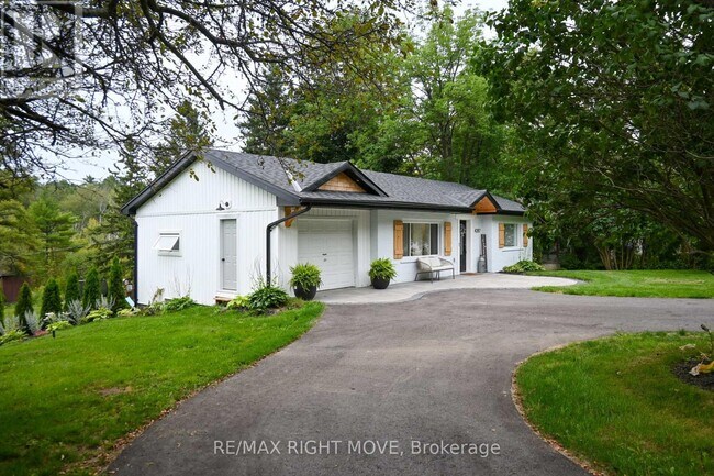 Photo - 4287 Huronia Rd