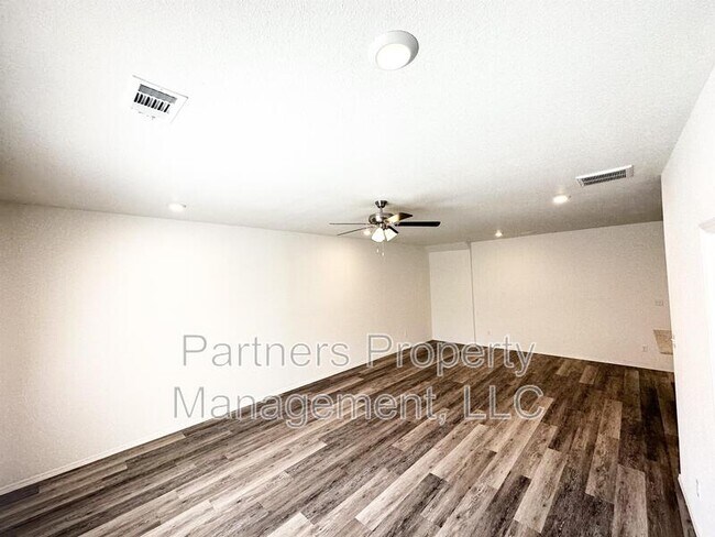 Photo - 801 S Amarillo Ave