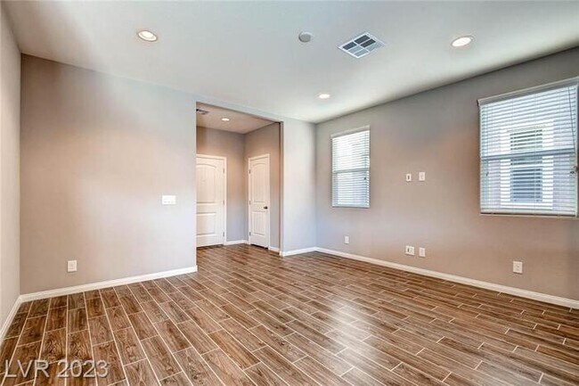 Beautiful 3 Bedroom Home For Rent