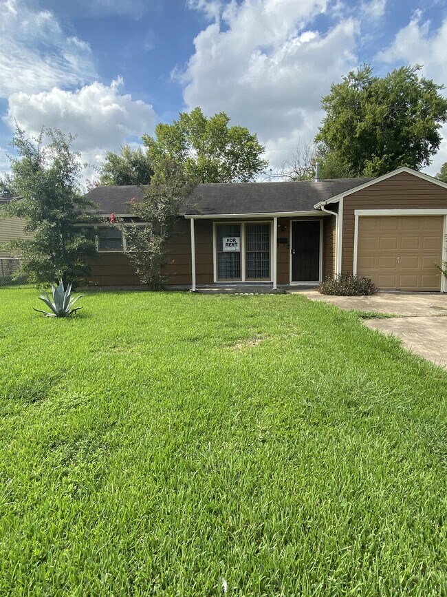 Two Bed Student Apartments for Rent Near Rice University OffCampus